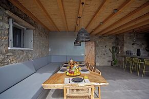 Mykonian Luxury Villa Filyra with Pool