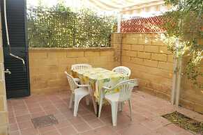 Charming Villa for 6 Guests Baia Verde Gallipoli