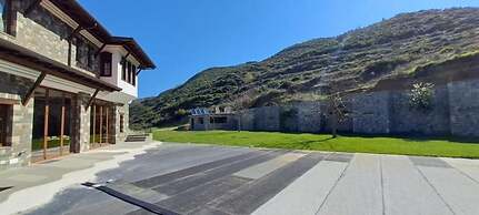 Pupa Winery Serene Stay