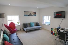 Regency Tavern Apartment 4 By My Getaways