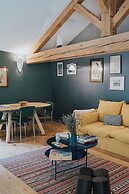 Lyon Country House - Tour de Garde