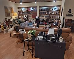 THE WRITERS HOUSE