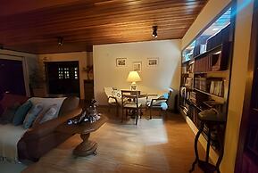 THE WRITERS HOUSE