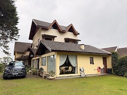 THE WRITERS HOUSE