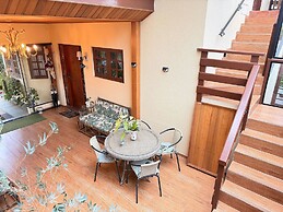 THE WRITERS HOUSE