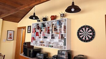 THE WRITERS HOUSE