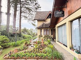 THE WRITERS HOUSE