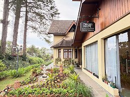 THE WRITERS HOUSE