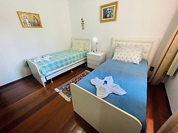 02 Dorm -Apenas 01 quadra da Rua Coberta