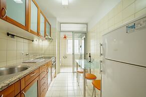 Downtown Deluxe 6 by Vacationy