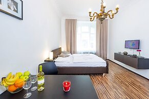 Room & Parking Assistance
