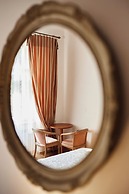 Room & Parking Assistance