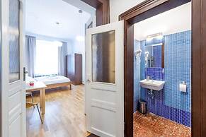 Room & Parking Assistance