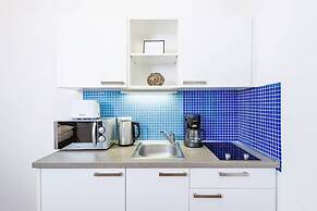 Room & Parking Assistance
