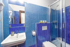 Room & Parking Assistance