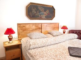 Room & Parking Assistance