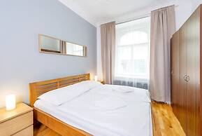 Room & Parking Assistance