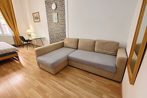 Old Town & Parking Assistance