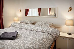 Old Town & Parking Assistance