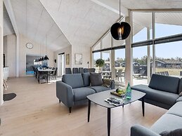 5 Star Holiday Home in Albaek