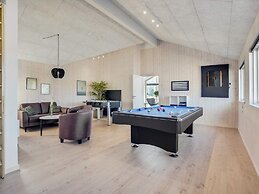 5 Star Holiday Home in Albaek
