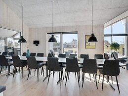 5 Star Holiday Home in Albaek