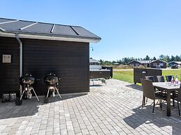 5 Star Holiday Home in Albaek