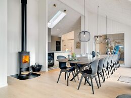 5 Star Holiday Home in Aakirkeby