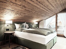 Lech Lodge - LEGENDARY