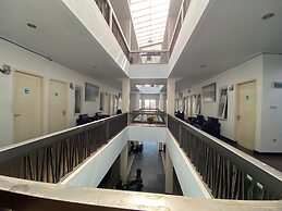 Si Jalak Guest House by ARBA