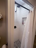 Apartment w Private Balcony Close to Beach