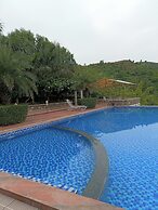 The High Garden Resort