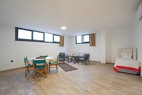 Limon Homes Dublex Daily Weekly Rentals