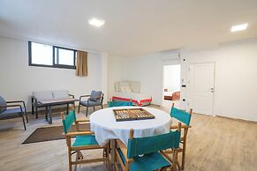 Limon Homes Dublex Daily Weekly Rentals