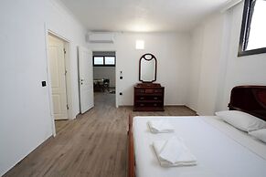 Limon Homes Dublex Daily Weekly Rentals