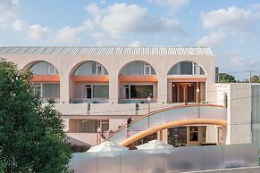 Qi Meng Rainbow bridge branch