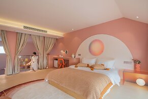 Qi Meng Rainbow bridge branch