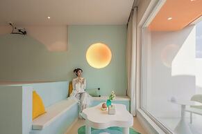 Qi Meng Rainbow bridge branch