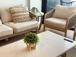 La Jolla Holiday Broadbeach