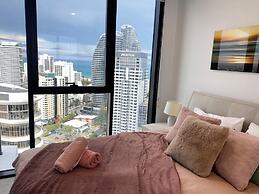 La Jolla Holiday Broadbeach
