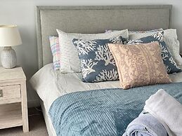 La Jolla Holiday Broadbeach