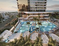 La Jolla Holiday Broadbeach