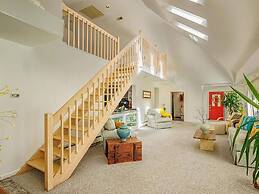 Lakehouse w Private Beach Bar Lg Deck Dock