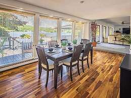 Lakehouse w Private Beach Bar Lg Deck Dock