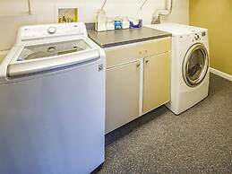 Lakehouse w Private Beach Bar Lg Deck Dock