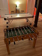 Mansion w 10 Bedrooms Pool and Theater