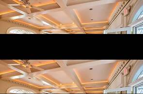 Mansion w 10 Bedrooms Pool and Theater