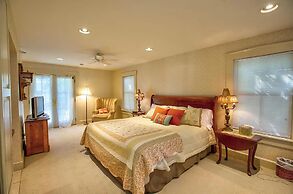 Mansion w 10 Bedrooms Pool and Theater