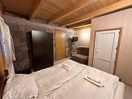 Family Hotel Parnas 2250