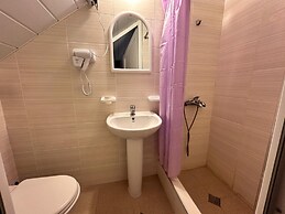 Family Hotel Parnas 2250